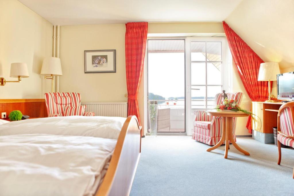 Strauers Hotel Am See Bosau Phòng bức ảnh